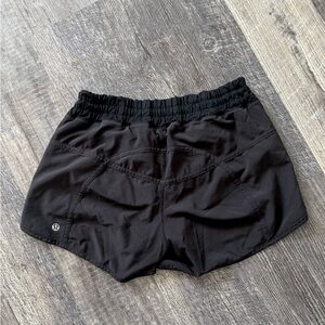 Lululemon Tracker Womens Size 6 Black Lined Athletic Running Workout Shorts